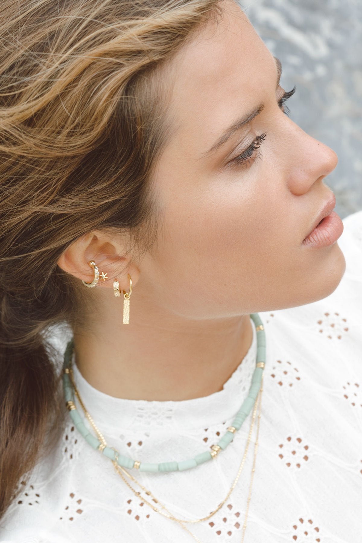 Flake stud gold plated-abc