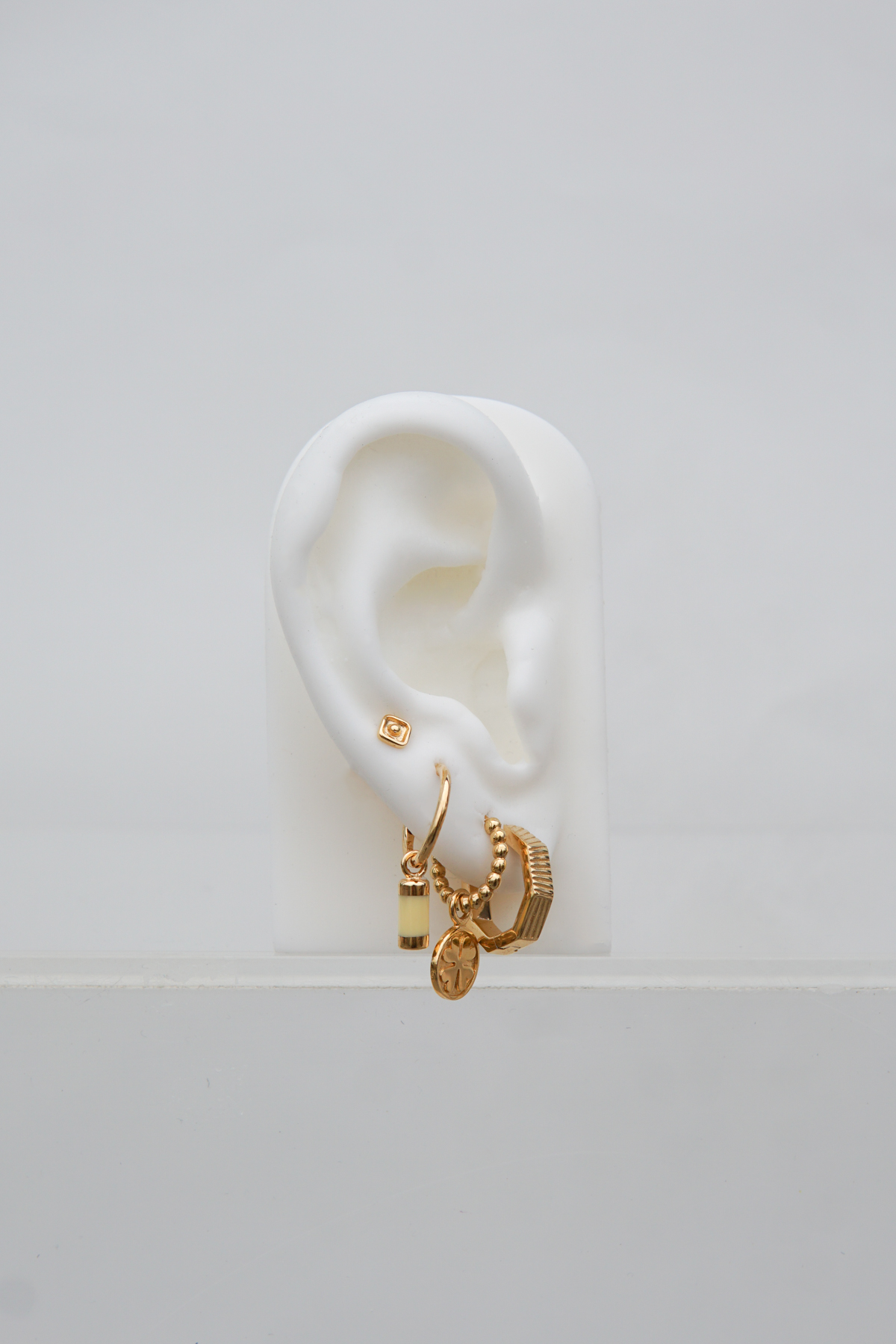 Destination stud gold plated-abc