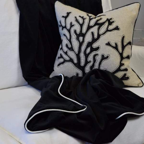 Rodeo Luxury Throw Black-Throws-Theo and Joe-Default Title---abc
