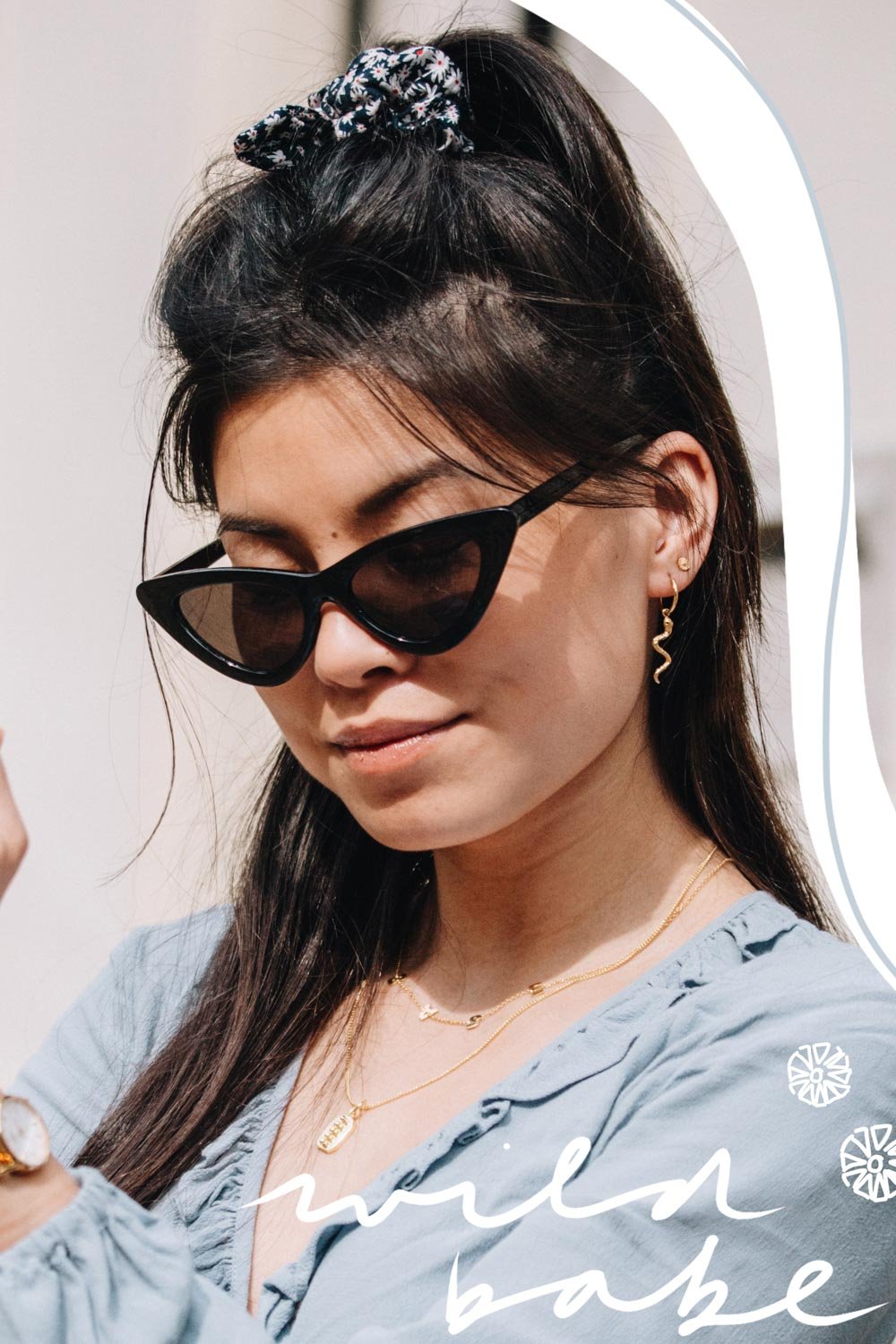 Snake earring gold plated-Earring-Wildthings_collectables-Gold plated---abc