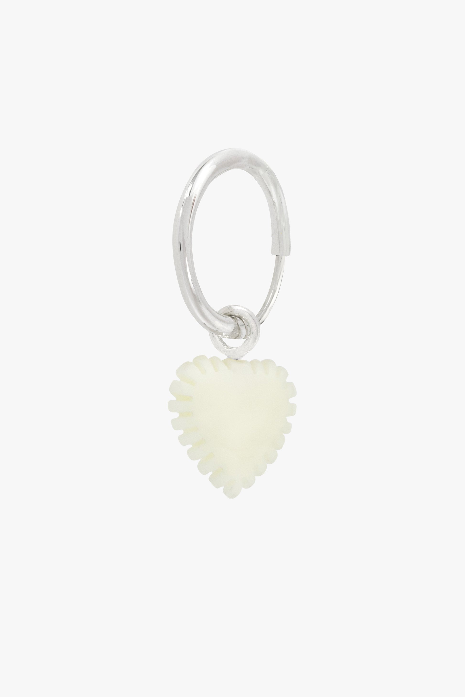 Ivory color heart earring silver-abc