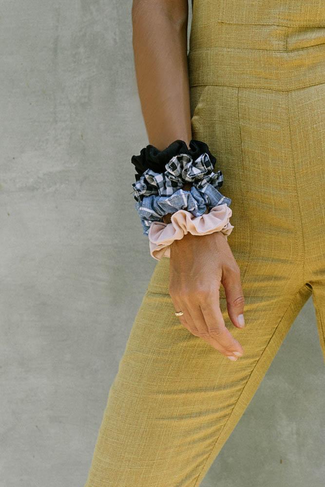 SCRUNCHIES BALI--Wildthings_collectables-Scrunchie Yellow---abc
