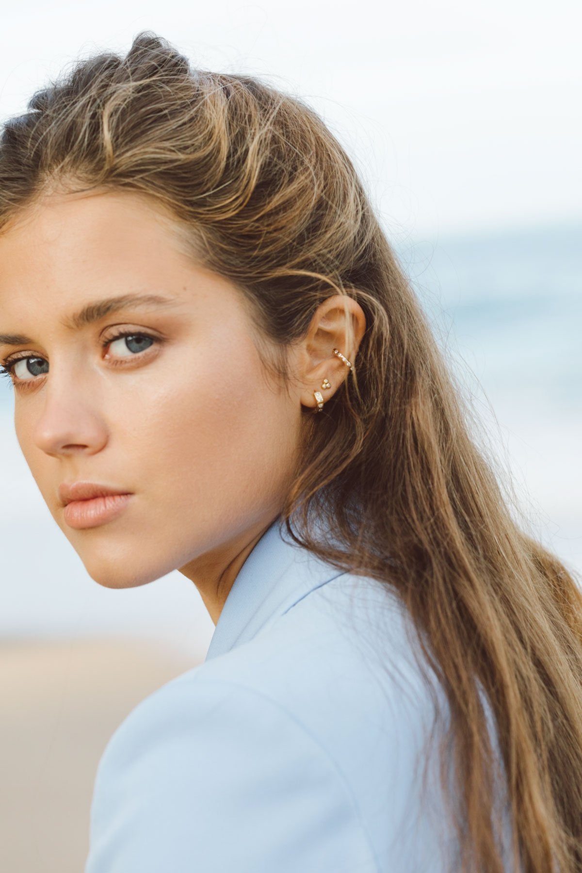 Shiny star huggie gold plated-Huggie-wildthings_collectables-Gold plated---abc