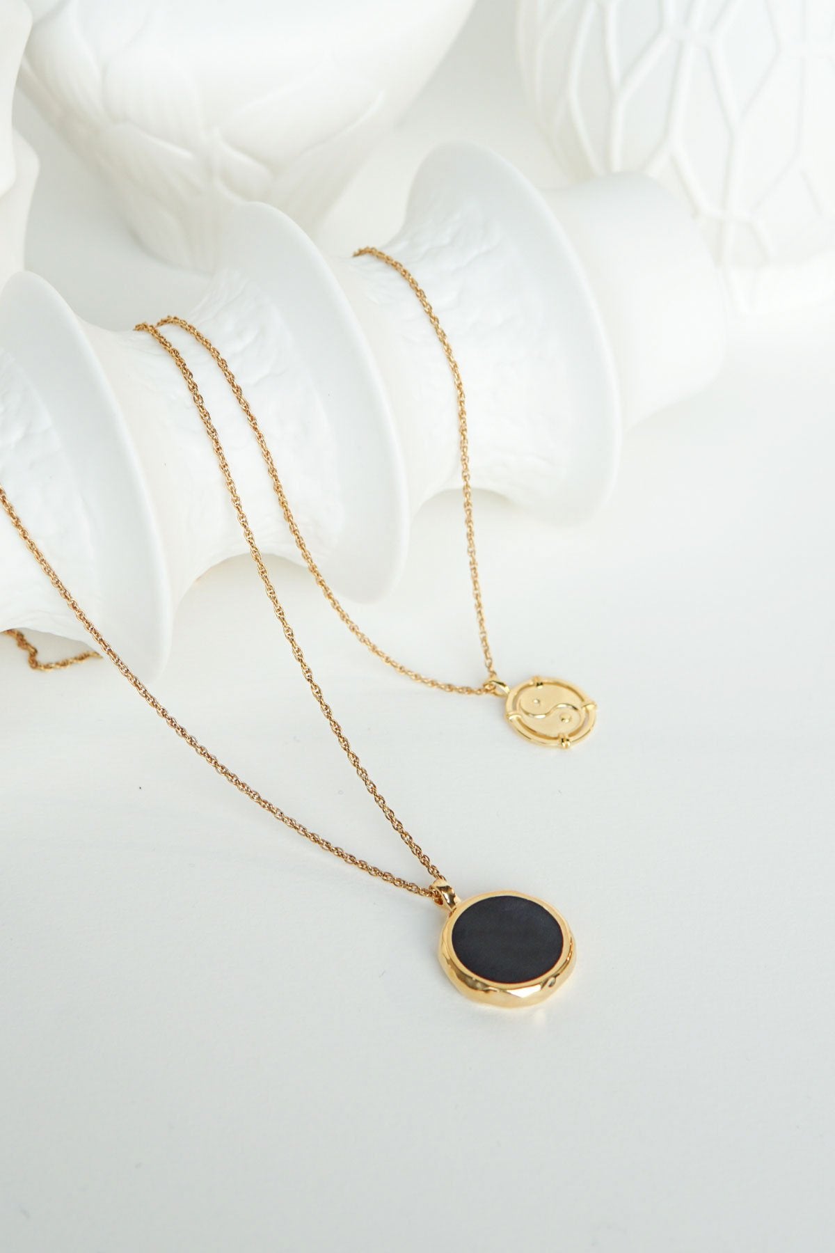 Doublesided yin yang pendant gold plated-abc