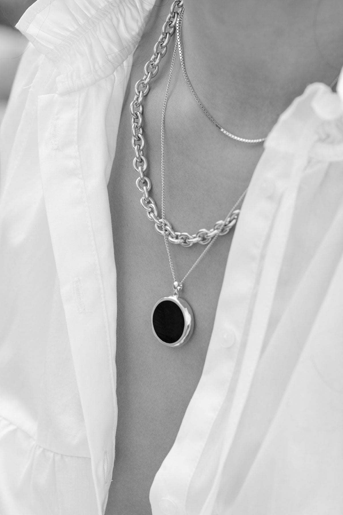 Doublesided yin yang pendant silver-abc