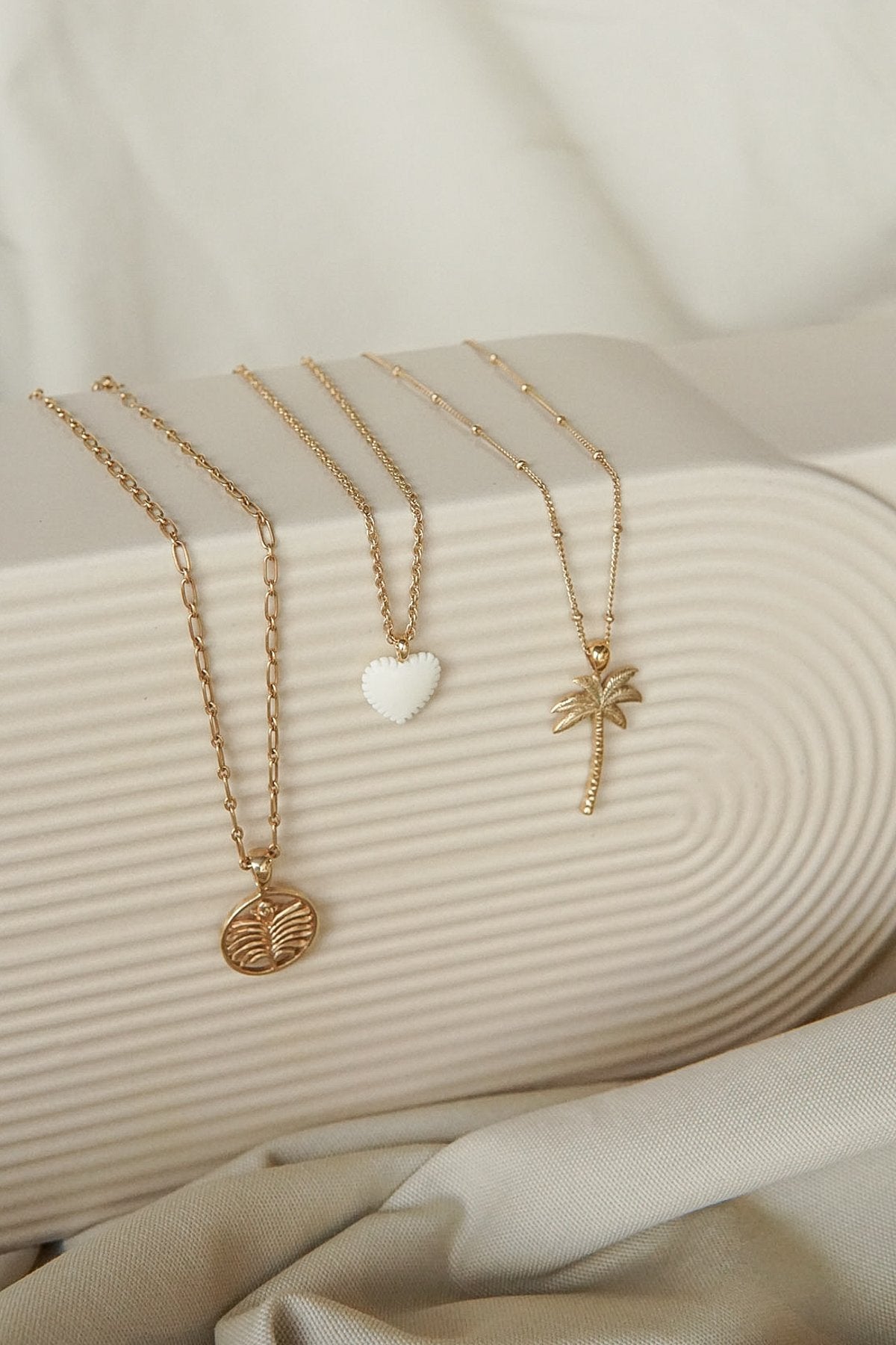 Ivory color heart pendant gold plated-abc