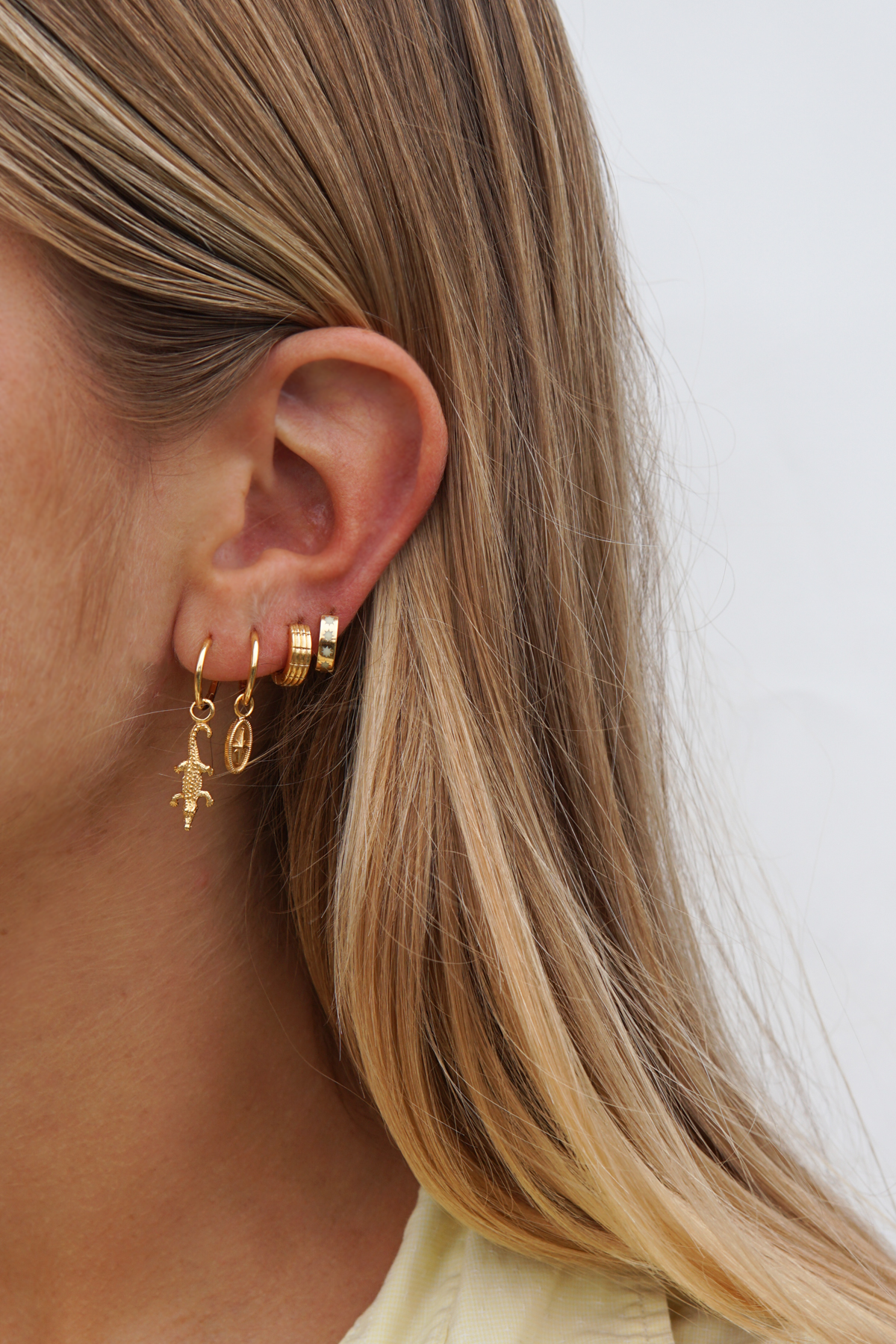 Crocodile earring gold plated-abc