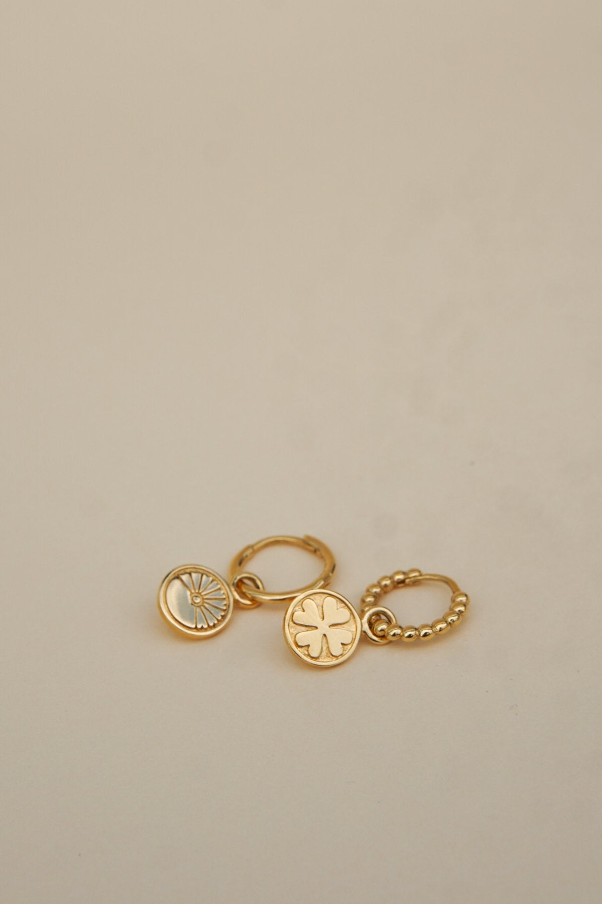 Voyage coin earring gold plated-Earring-wildthings_collectables-Gold plated---abc