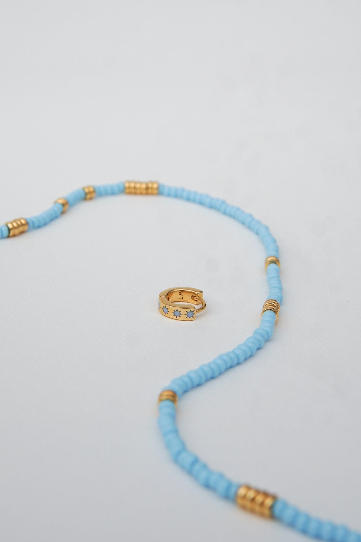 Blue clasp necklace gold plated-abc