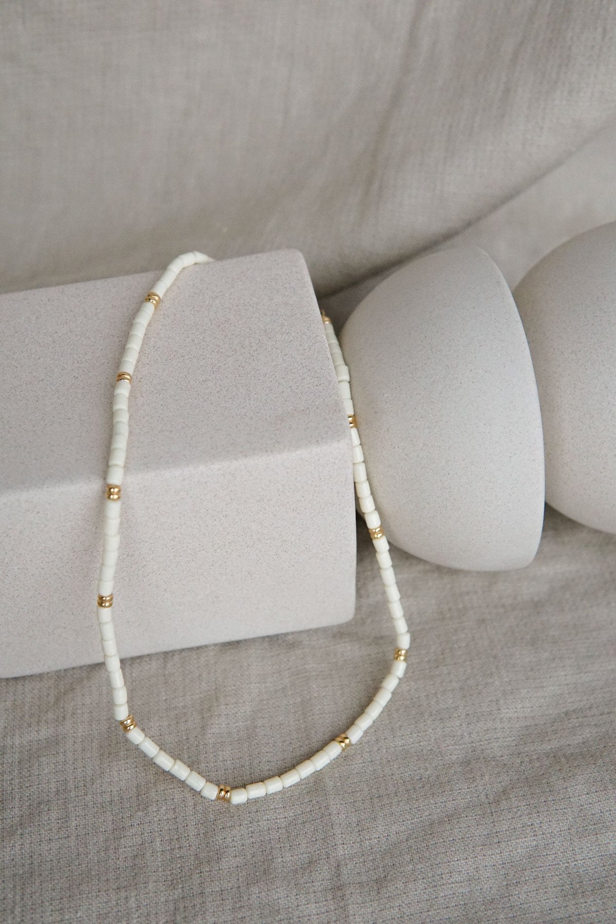 Ivory color necklace gold plated (35 cm)-abc