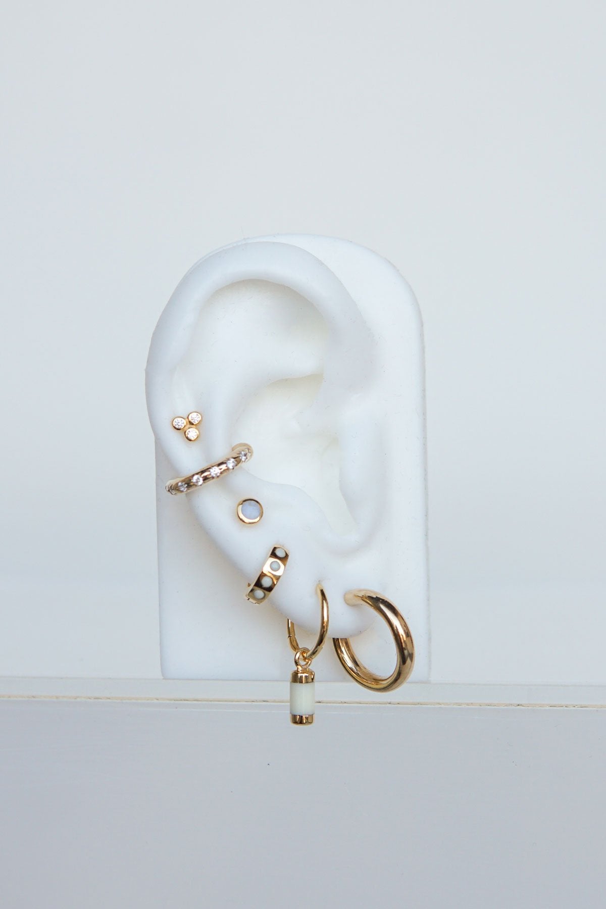 Shiny star ear cuff gold plated-Ear Cuff-wildthings_collectables-Gold plated---abc