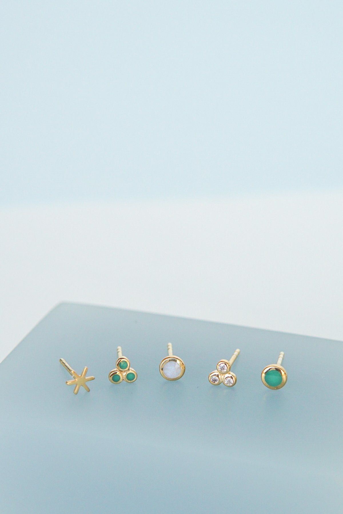 Multi shine stud gold plated-abc