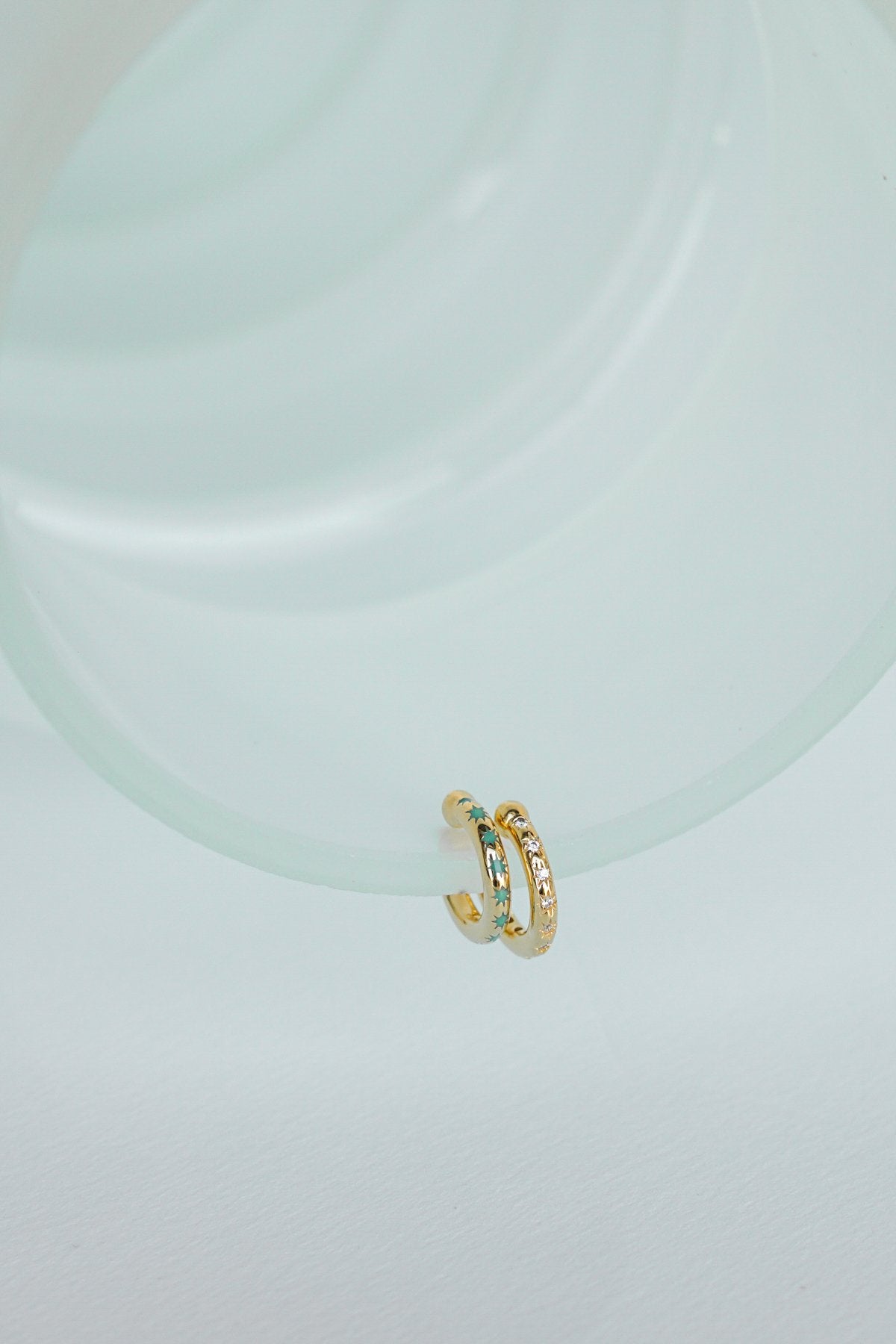 Shiny star ear cuff gold plated-Ear Cuff-wildthings_collectables-Gold plated---abc