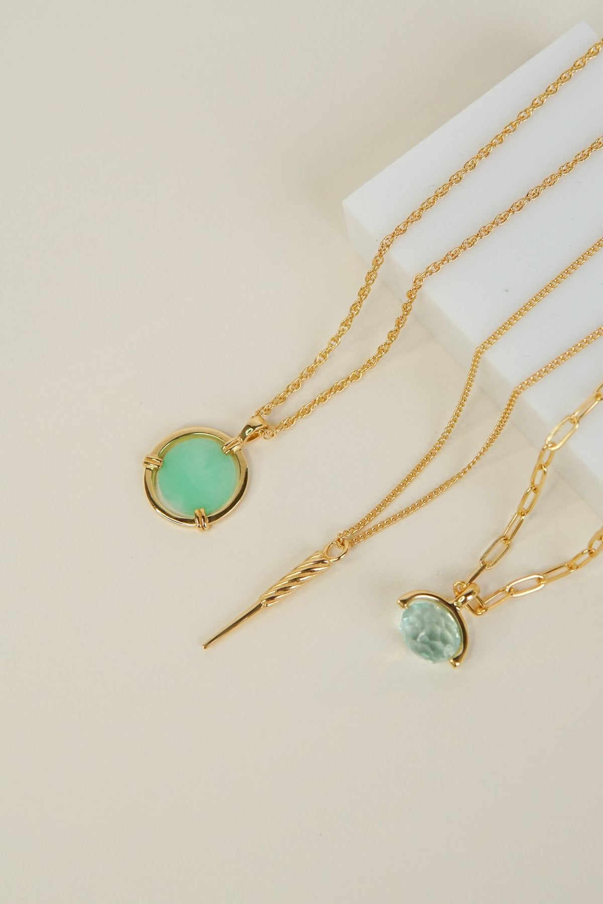 Wild ocean coin pendant gold plated-Pendant-wildthings_collectables-Pendant-18mm x 1,5mm-Gold plated-abc