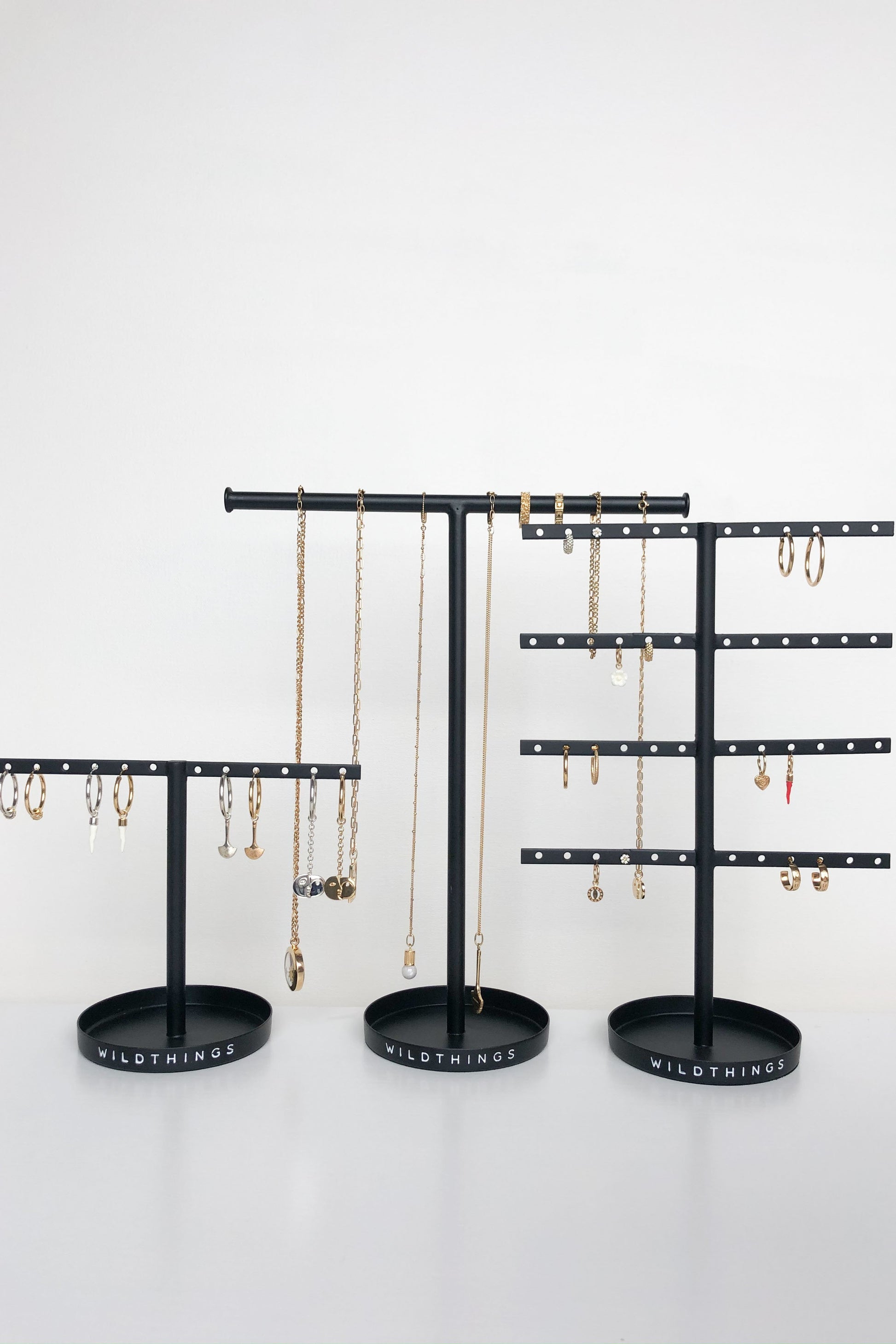 Necklaces display-abc