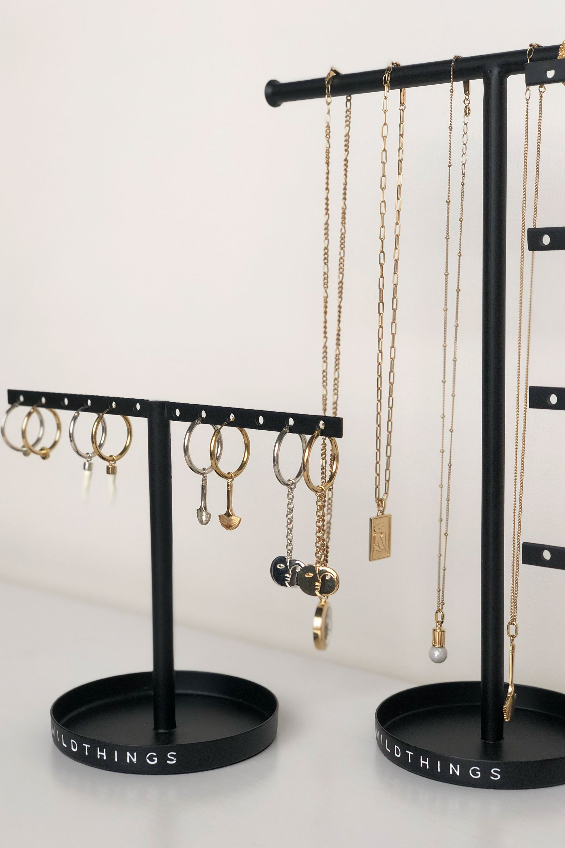 Earring display small-abc