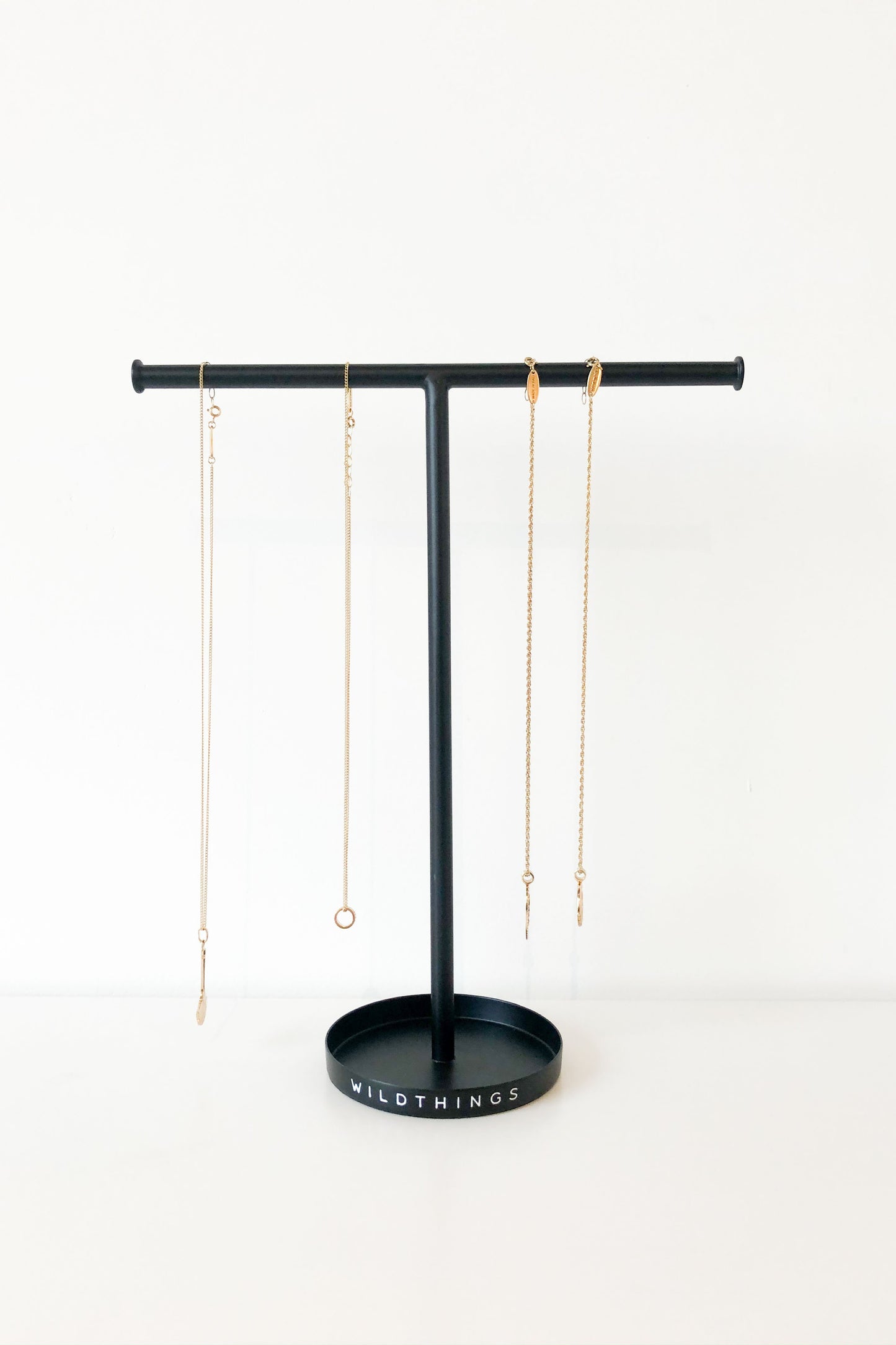 Necklaces display-abc