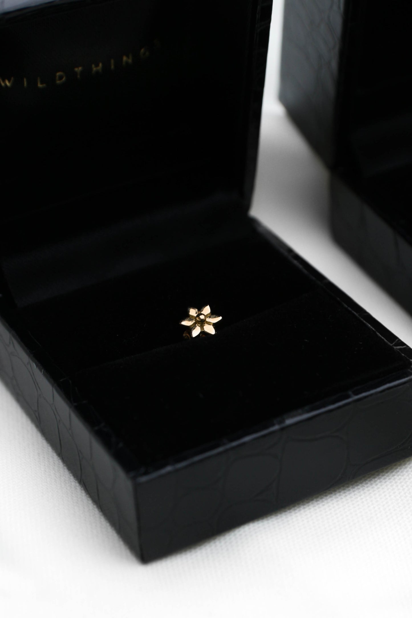 Flower stud 14k solid gold-abc