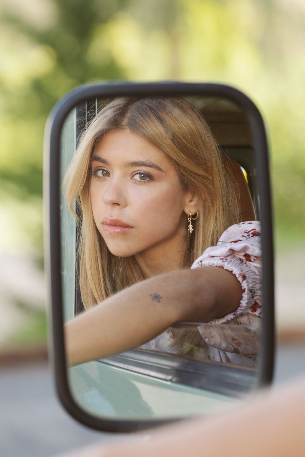 Crocodile earring gold plated-abc