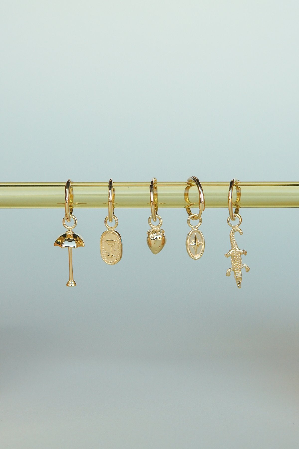 Vintage strawberry earring gold plated-Earring-wildthings_collectables-Gold plated---abc