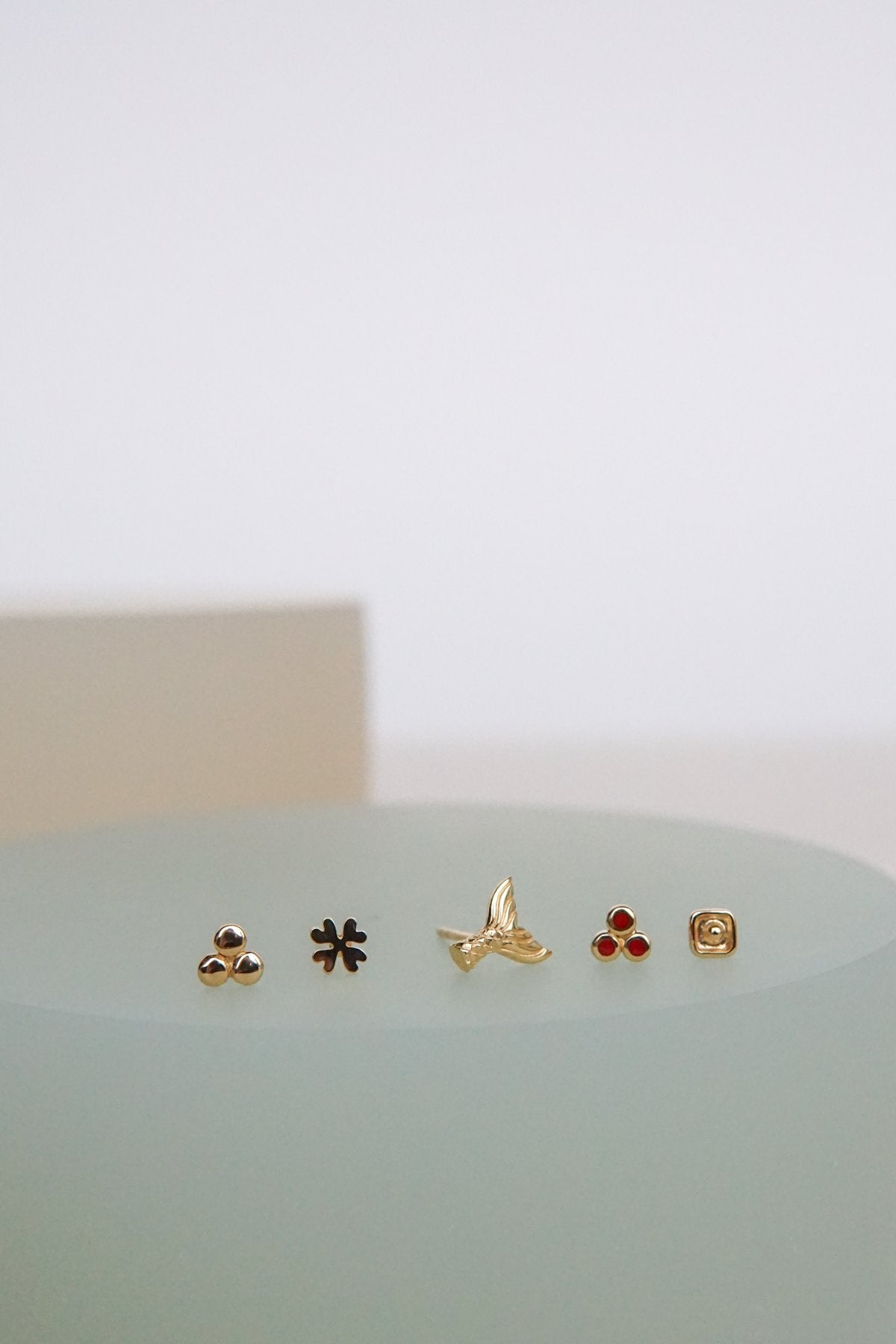 Clover club stud gold plated-abc