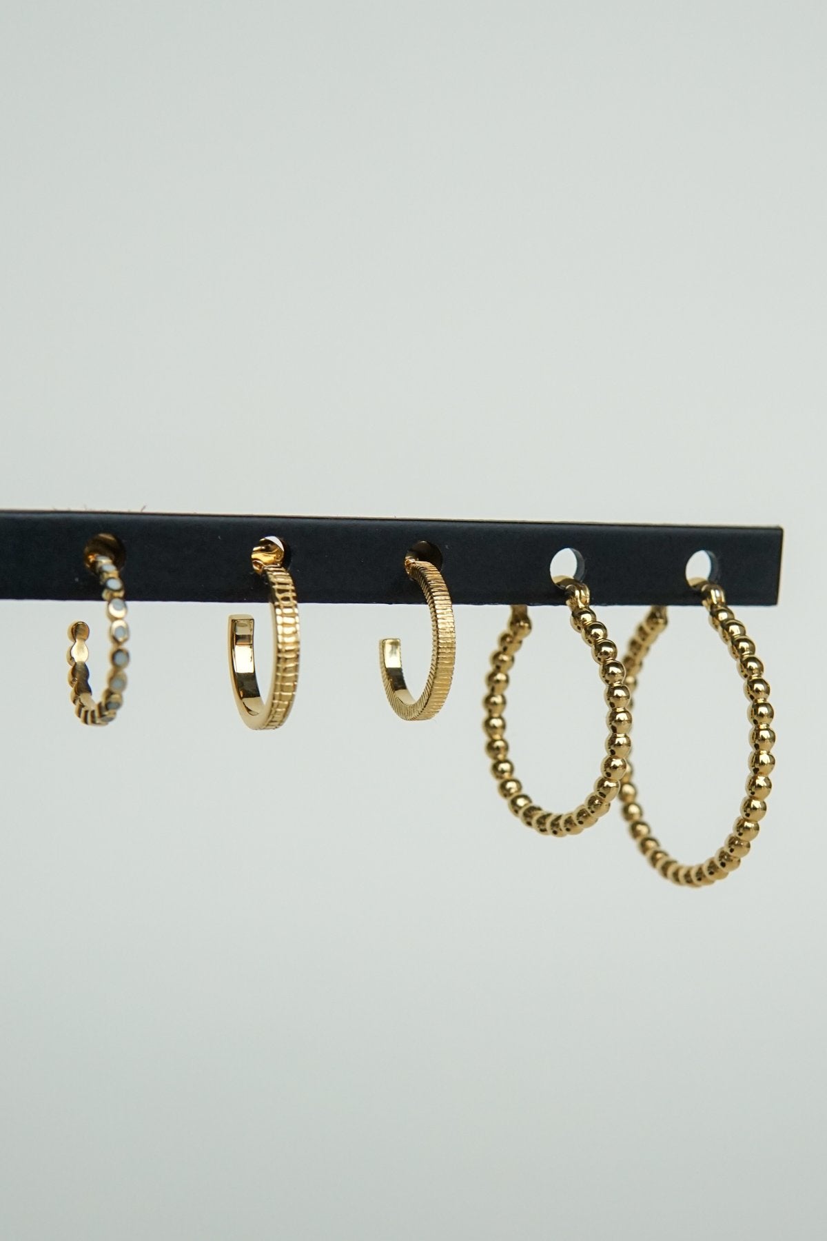 Dots hoop gold plated 30mm-abc