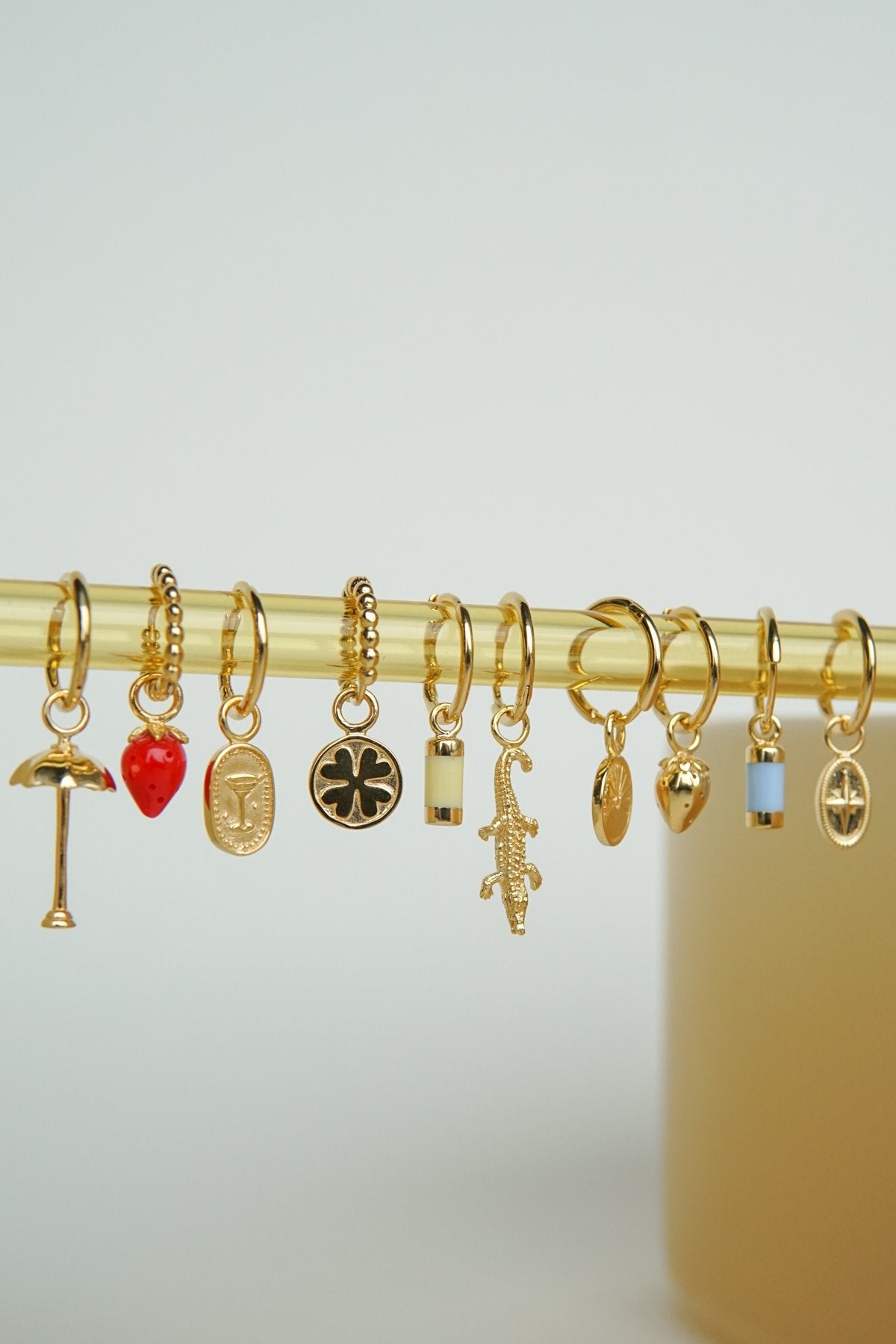 Crocodile earring gold plated-abc