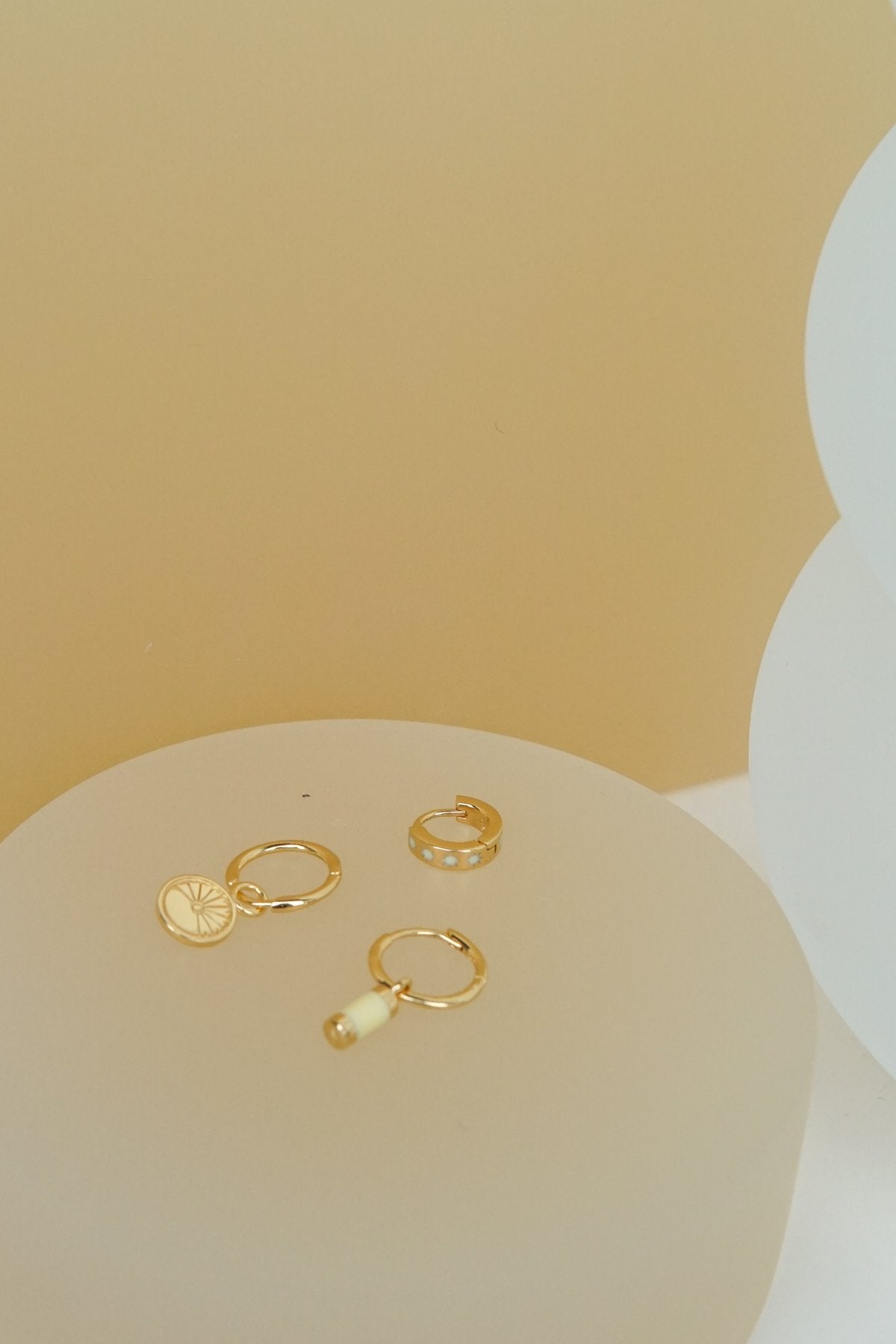 Voyage coin earring gold plated-Earring-wildthings_collectables-Gold plated---abc