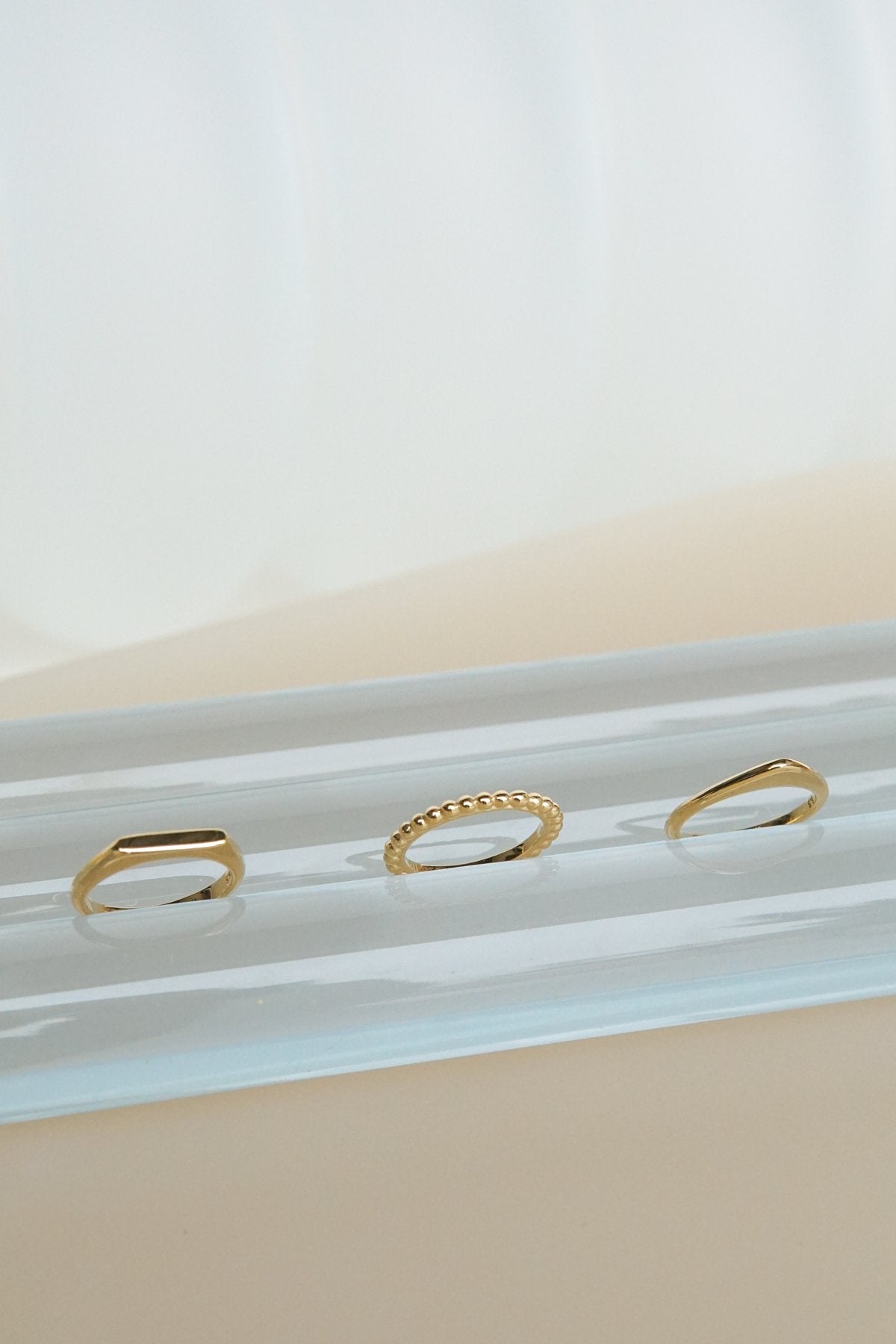 Tiny bar ring gold plated-Ring-wildthings_collectables-Gold plated-1 (US 6 / 16.5 mm)--abc