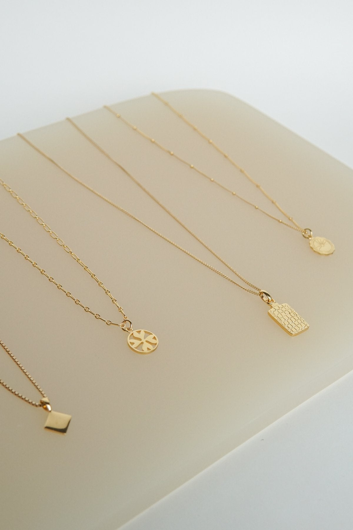 Clover club pendant gold plated-abc