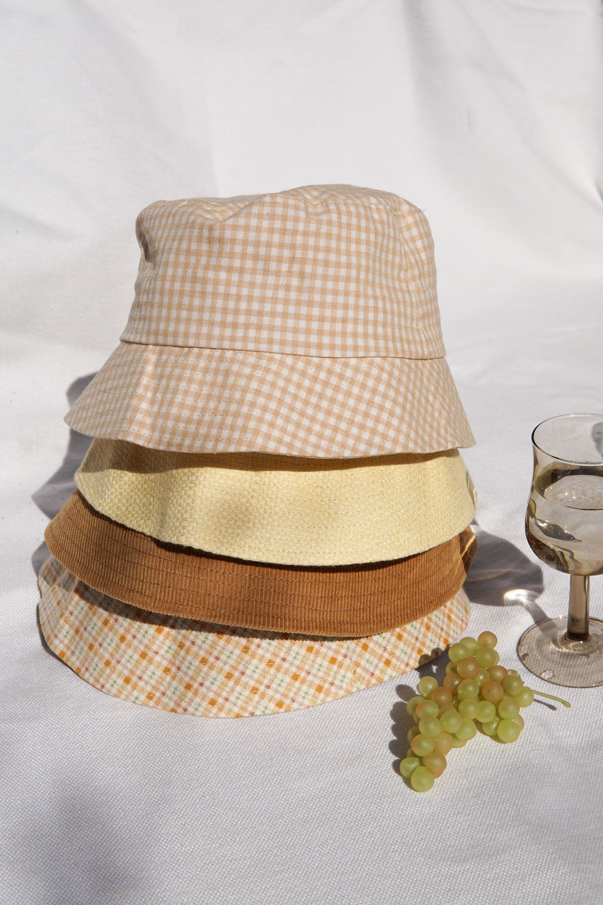 Check mate beige bucket hat-abc