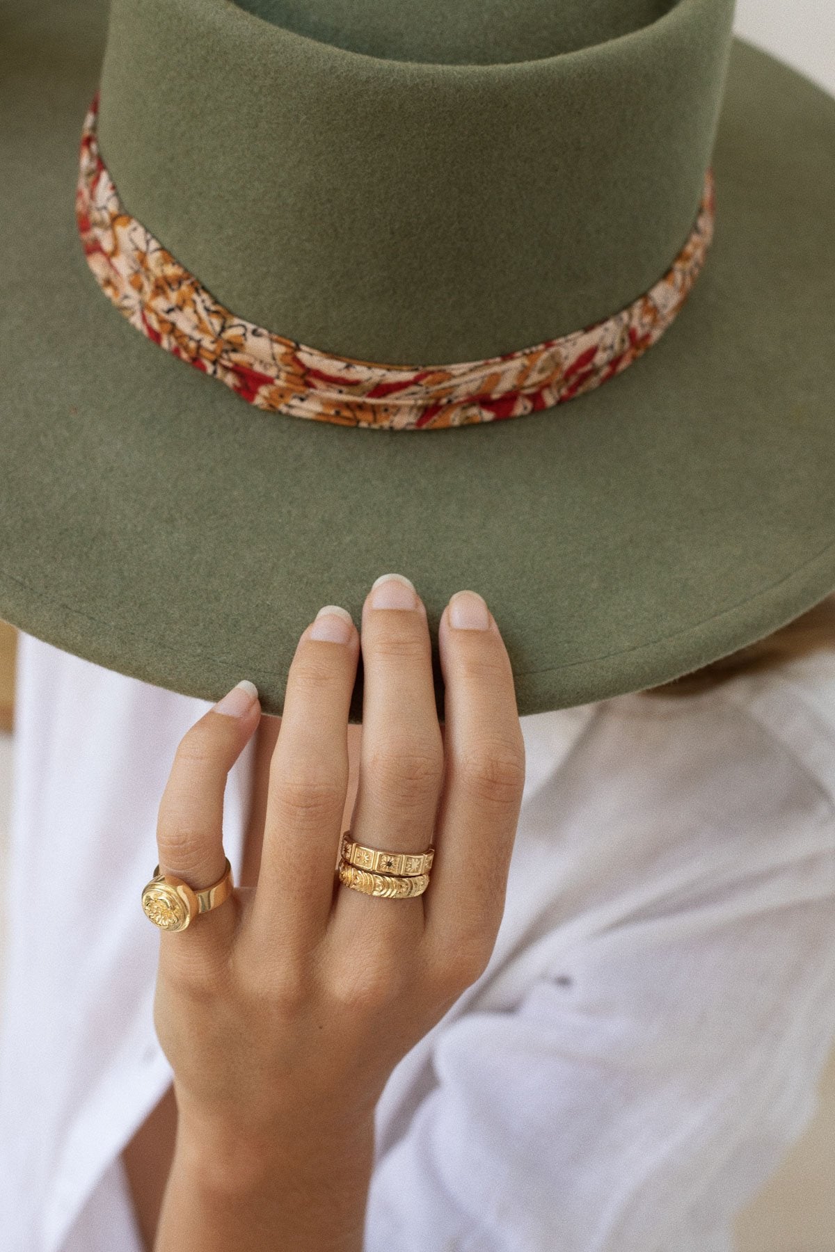 Kissed by the sun ring gold plated-abc