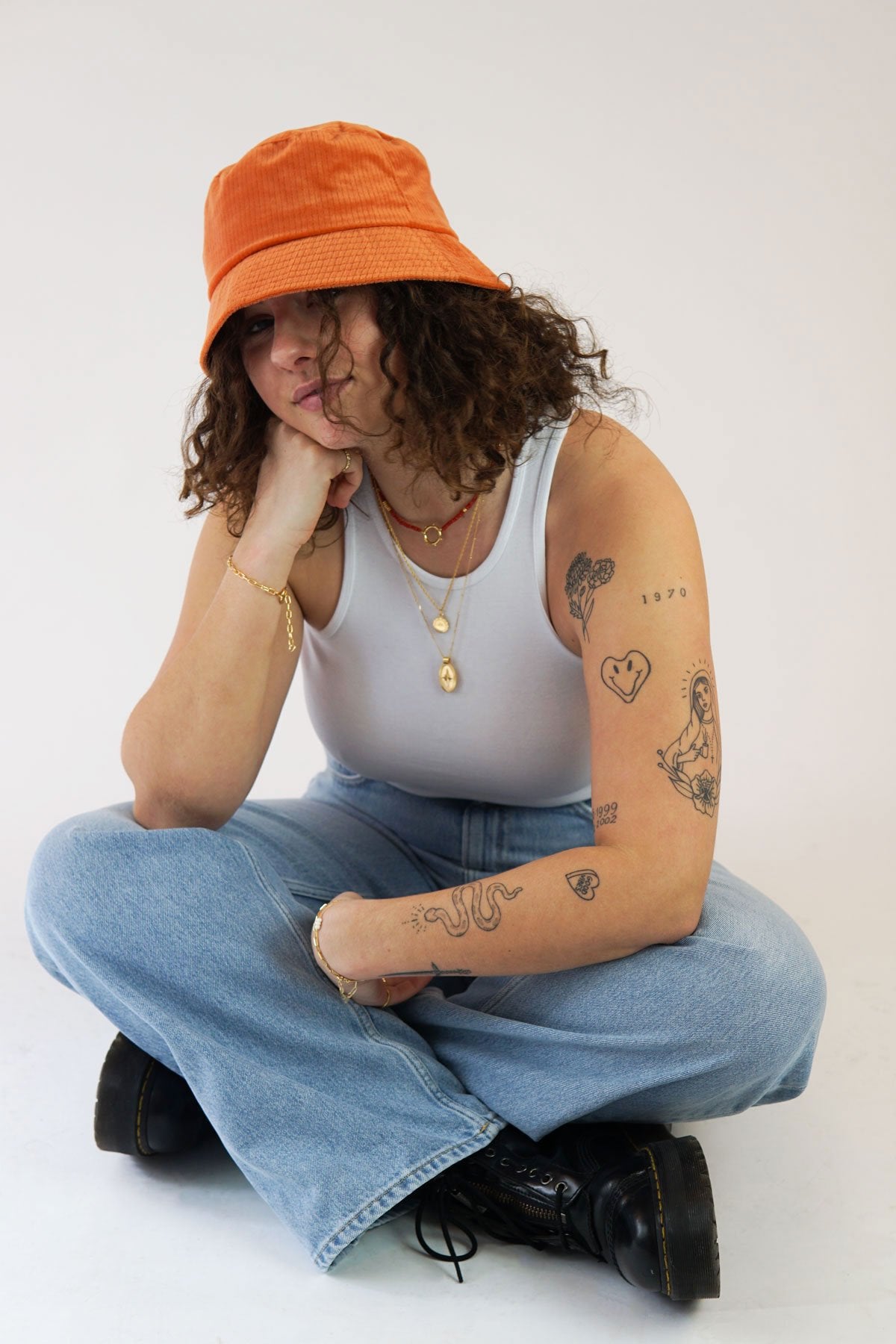 Orange velvet bucket hat-abc