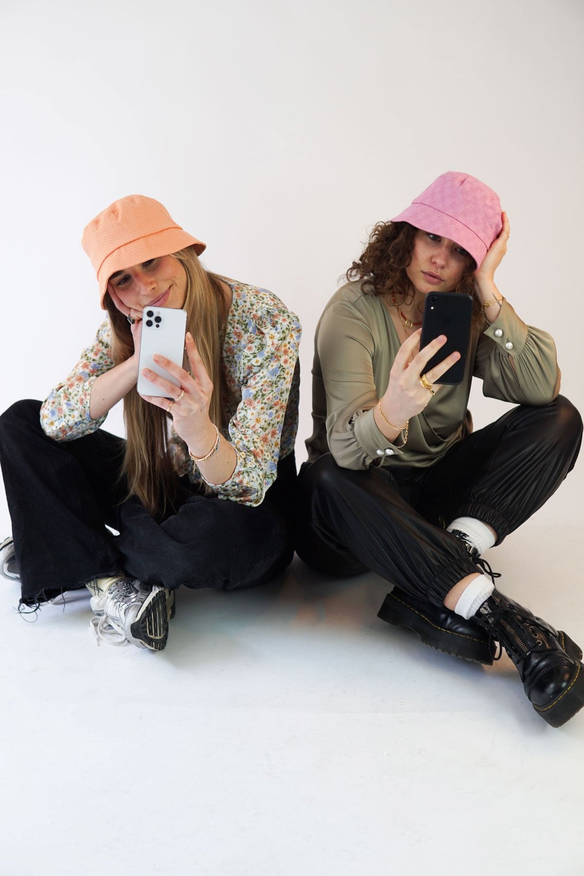 Peach bucket hat-abc