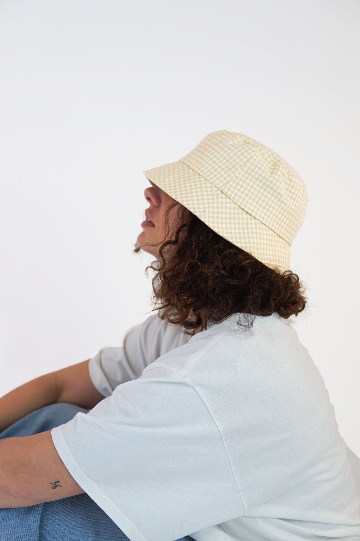 Check mate beige bucket hat-abc