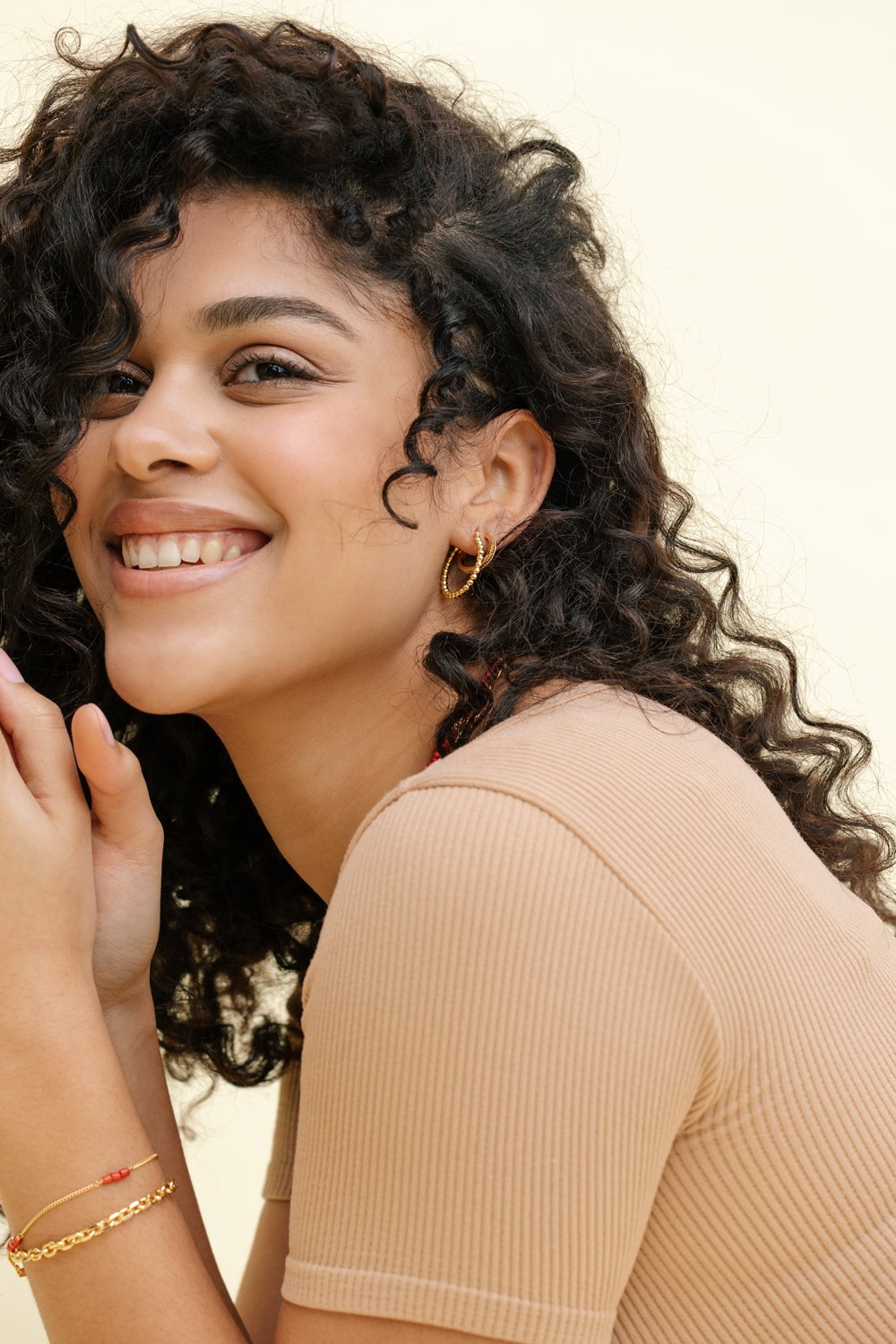 Triple red beads bracelet gold plated-Bracelet-wildthings_collectables-Gold plated---abc