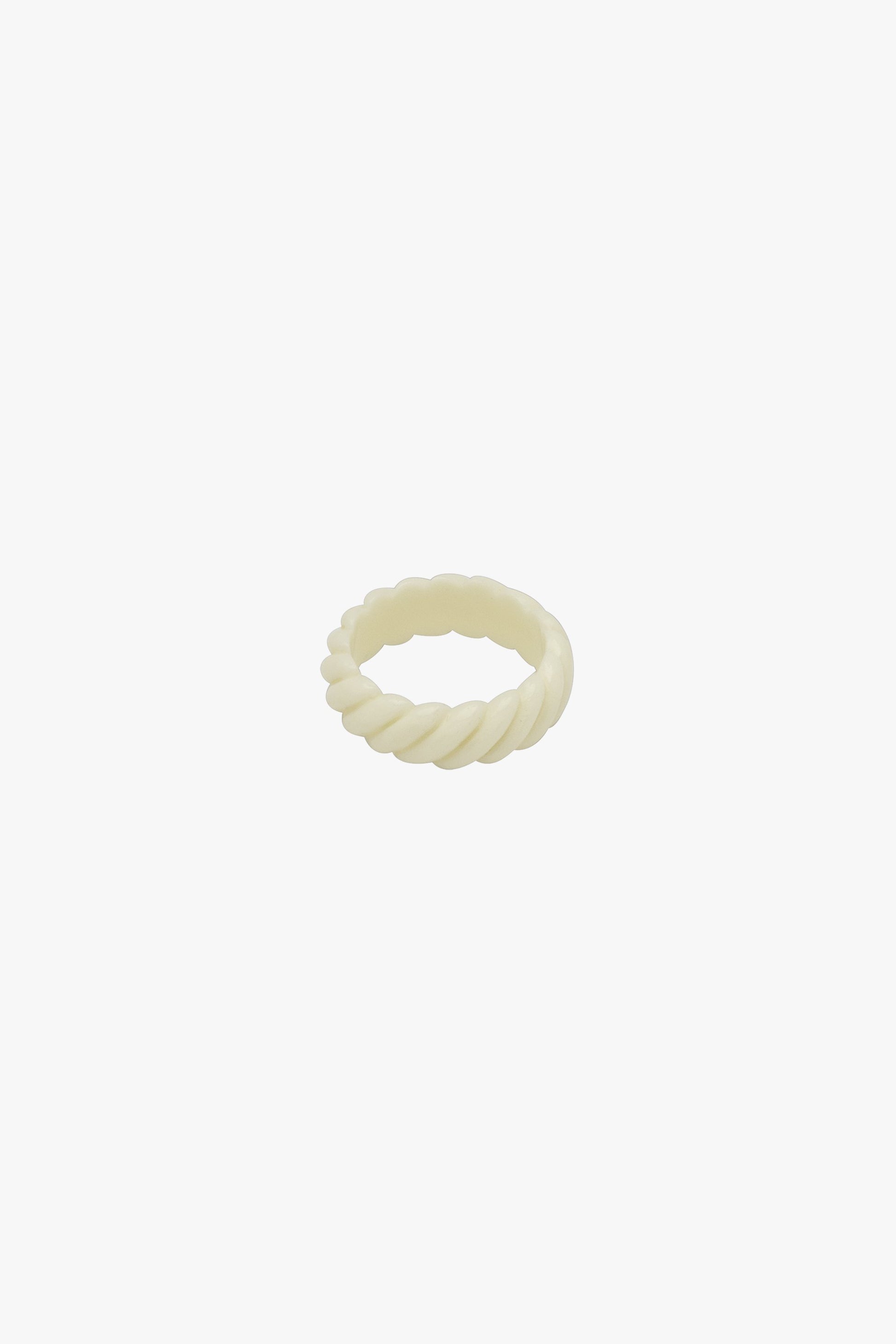 Mix it up ring ivory color-abc