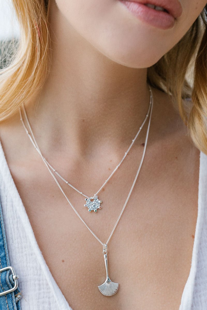 Fan brush pendant silver-abc