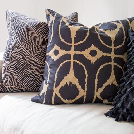 Rake Palm Black Lounge Cushion 55 x 55 cm-Accessories-Bandhini Homewear Design-White-22 x 22--abc