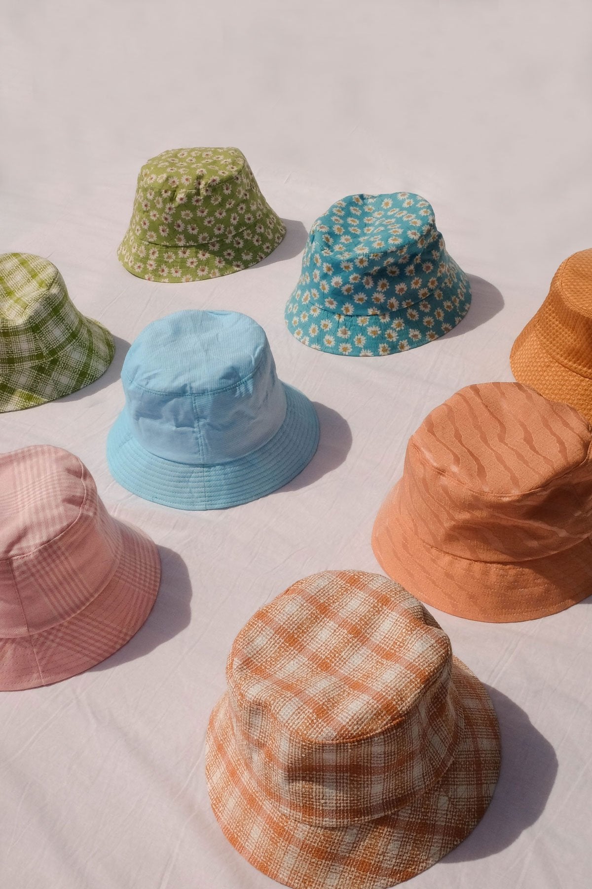 Check mate orange bucket hat-abc