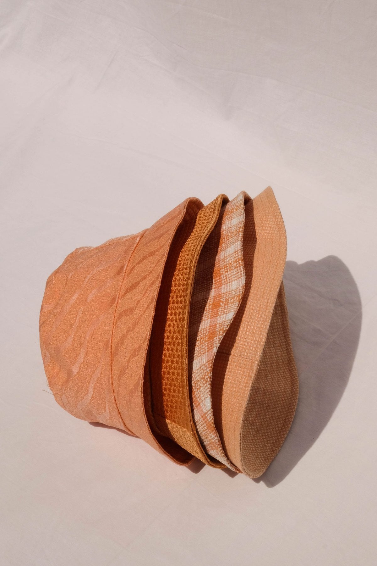 Check mate orange bucket hat-abc