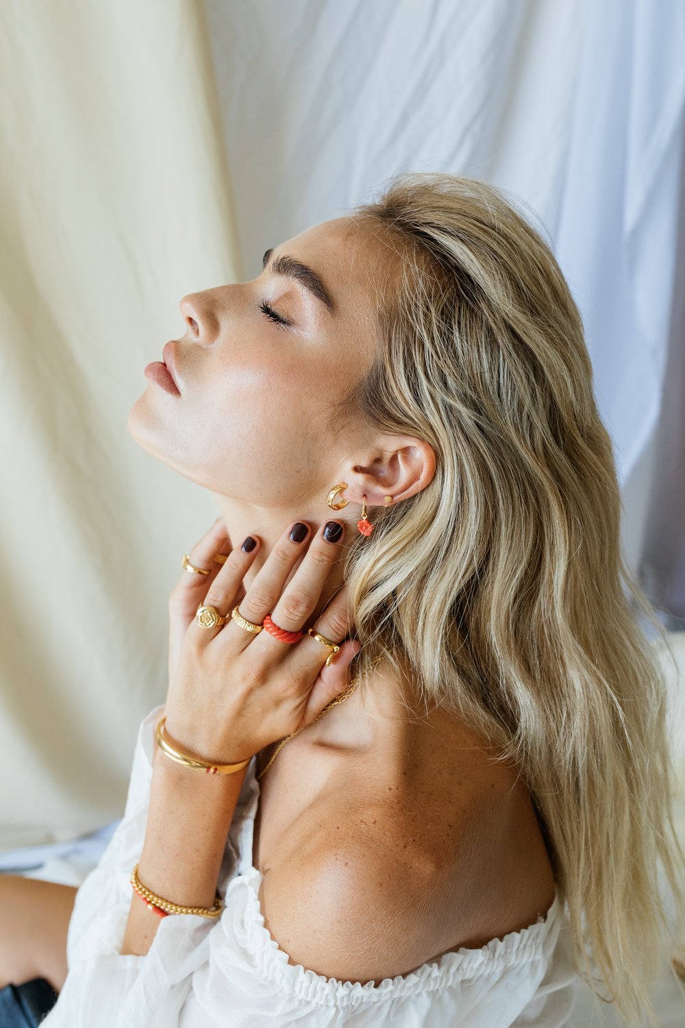 Coral color flower earring gold plated-abc