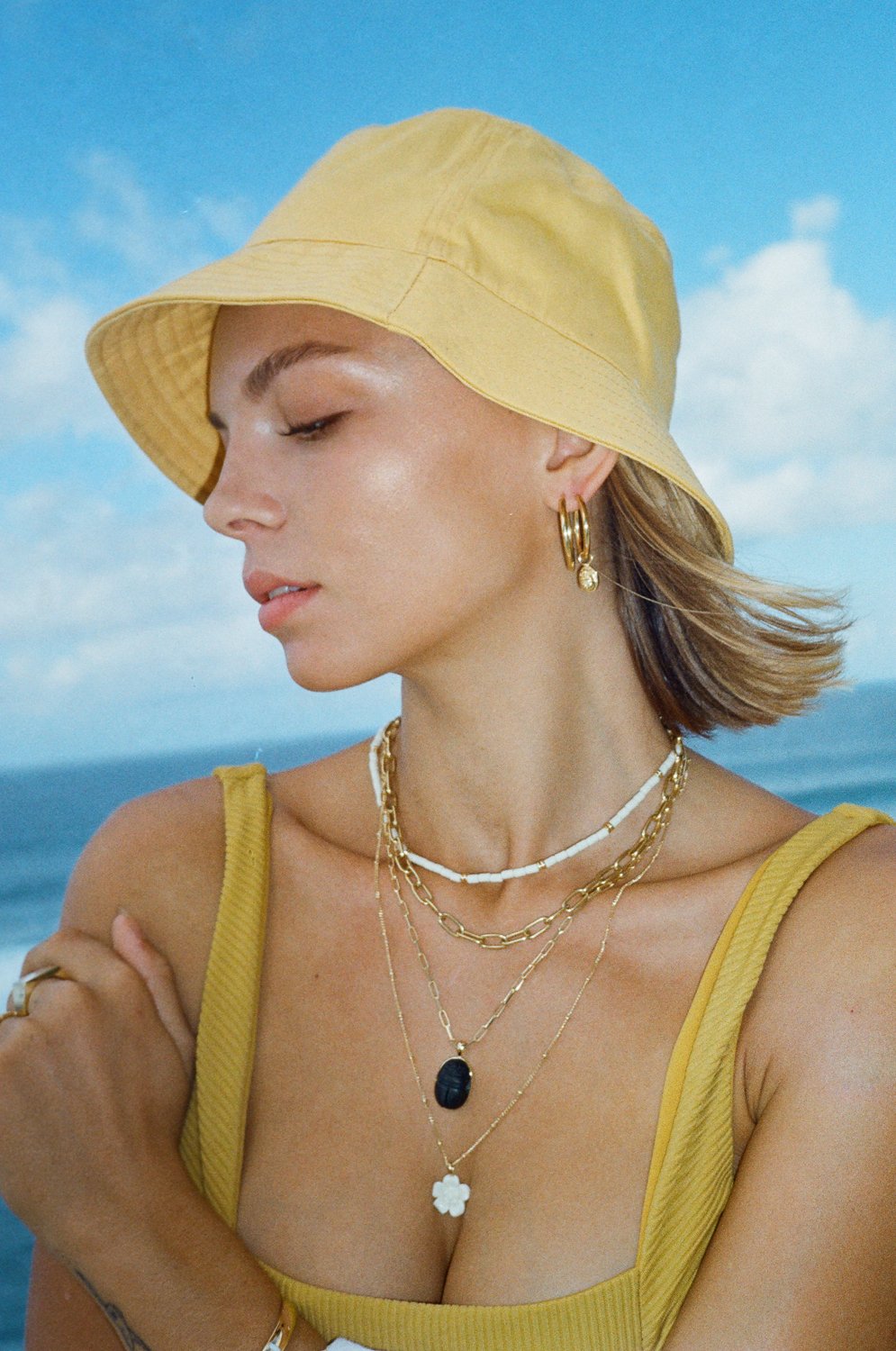 Wild classic earring gold plated medium (25mm)-Earring-wildthings_collectables-Single piece-Gold plated--abc