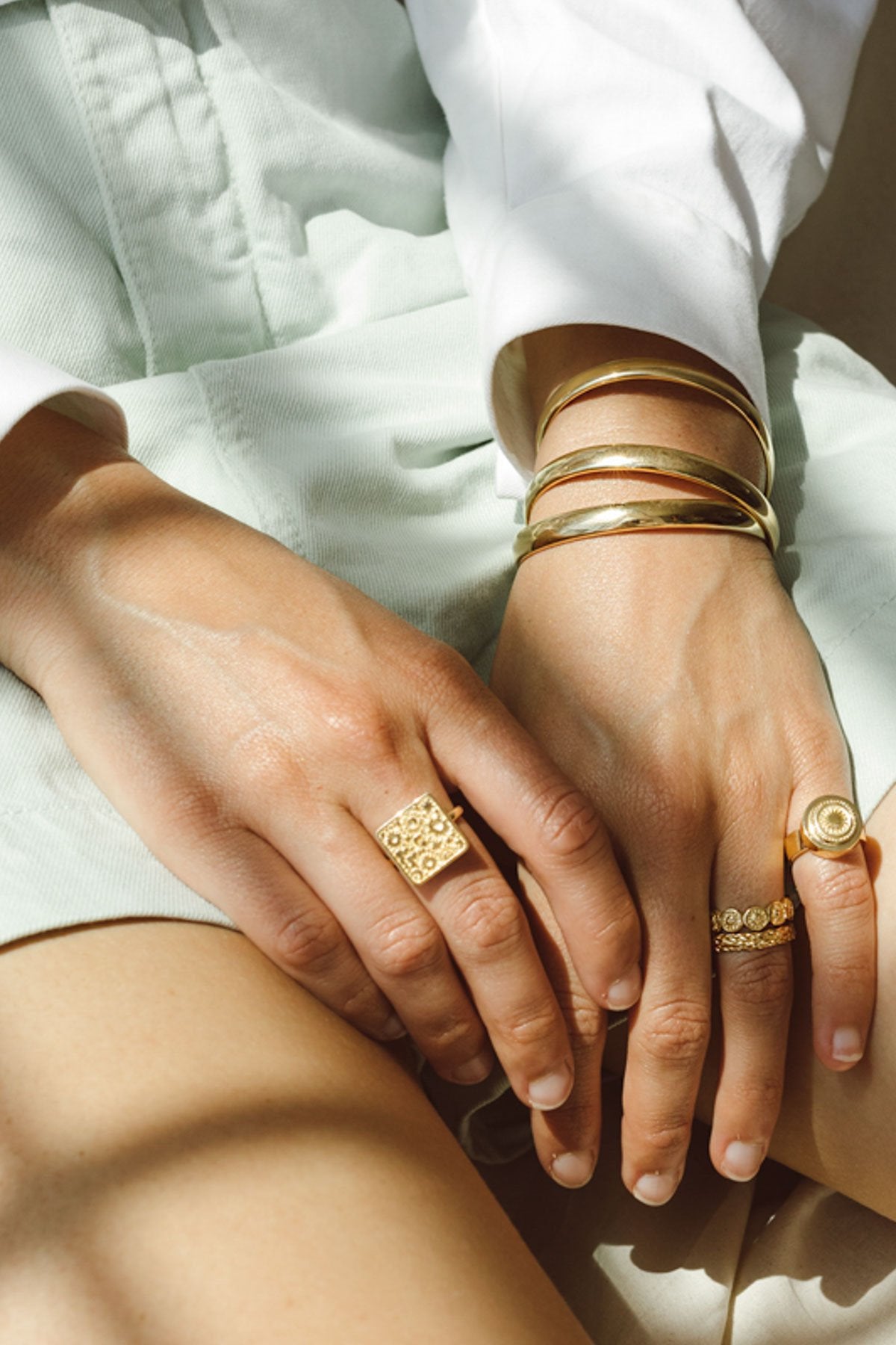 Classic bangle gold plated-abc